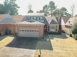 8805 Fairway Gardens Dr, Cordova, TN 38016