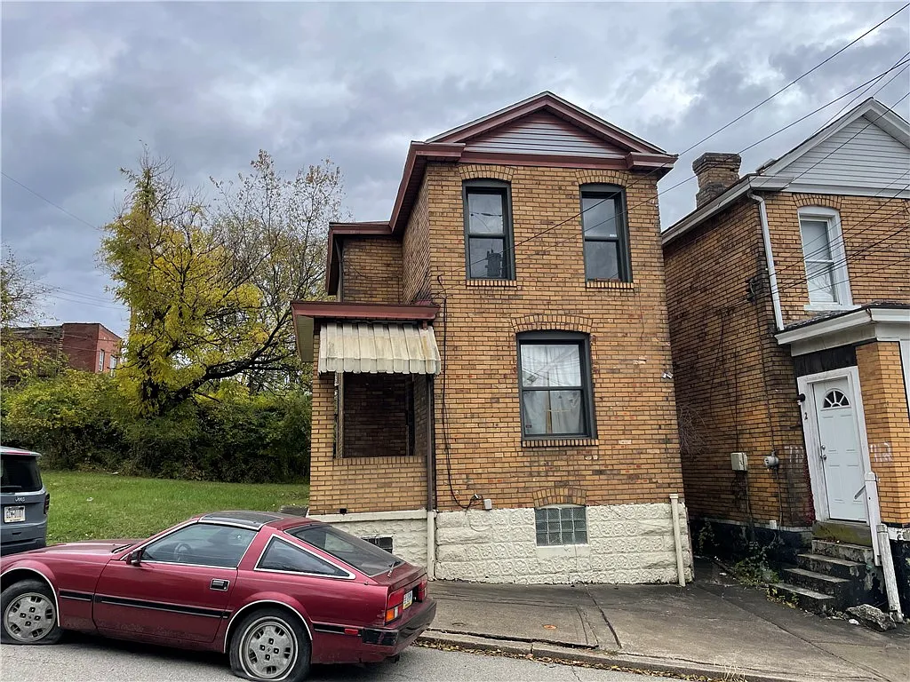 712.5 Penn St N photo 1