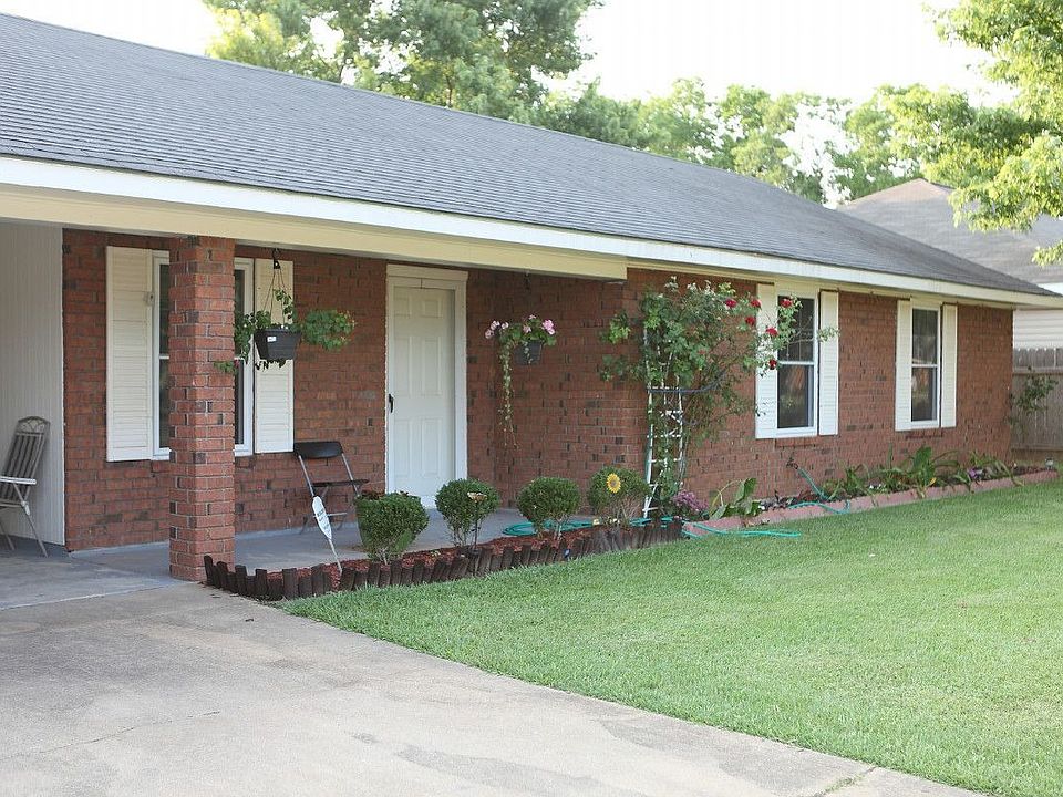 1st image of 6334 Manor Dr