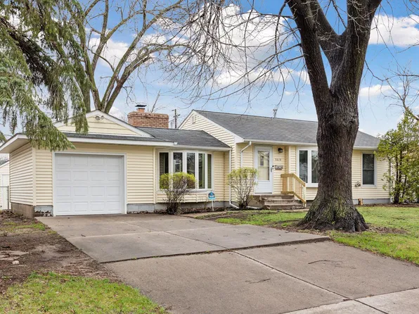 5619 Aldrich Ave N, Brooklyn Center, MN 55430