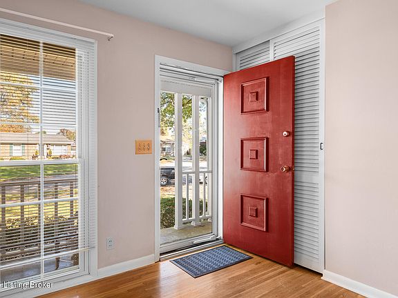 4th image of 2909 Wallingford Ct