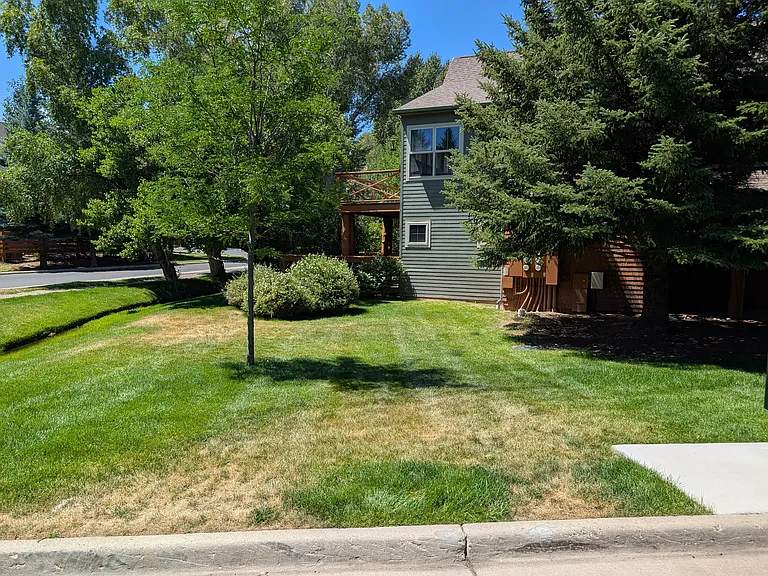 530 Evans Ct — Photo 20