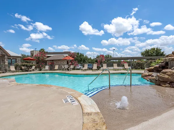 Plantation Apartments