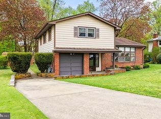 130 Greycourt Rd, Philadelphia, PA 19115