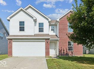 11748 Fawn Crest Dr, Indianapolis, IN 46235