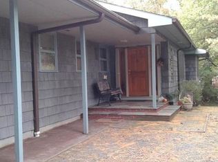 3 Main Dr, Nanuet, NY 10954