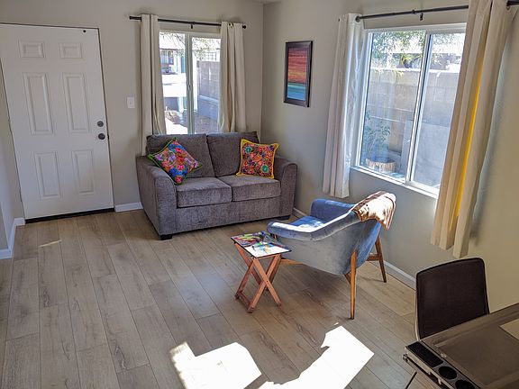 5th image of 617 N Venice Ave #9