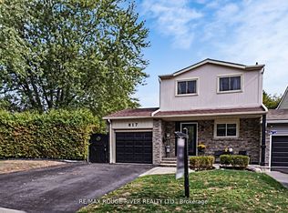 817 Finley Ave, Ajax, ON L1S 3S1
