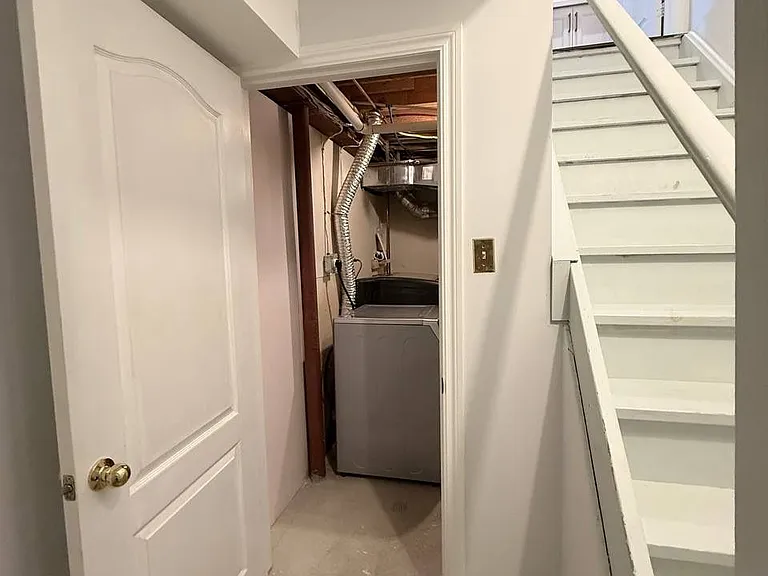 746 Walpole Cres #UPPER — Photo 27