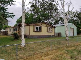 713 Hope Ln, Benton City, WA 99320