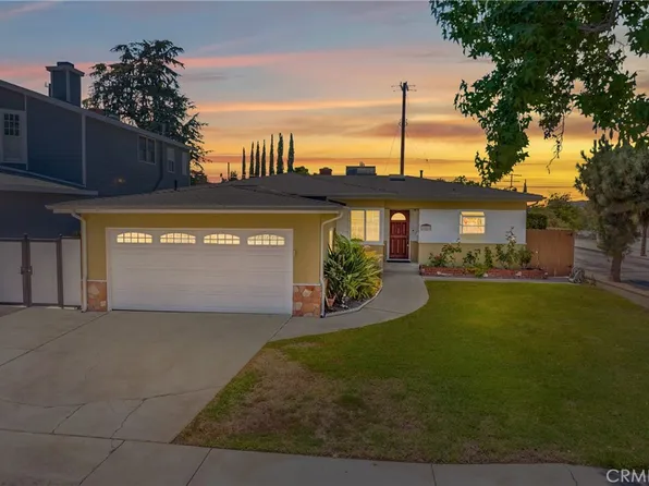 10869 Wescott Ave, Sunland, CA 91040