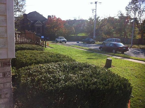 5th image of 1049 Brookfield Dr