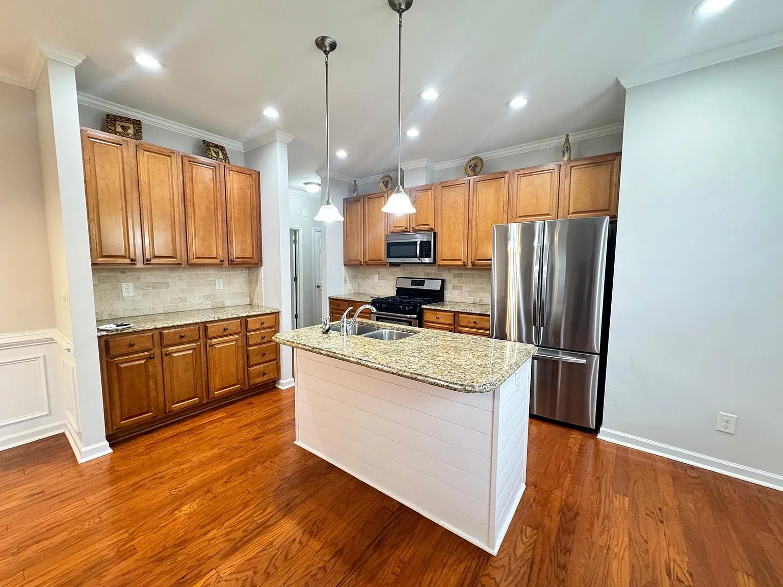 2 bed, 1510 sqft, $1,900 — Photo 3