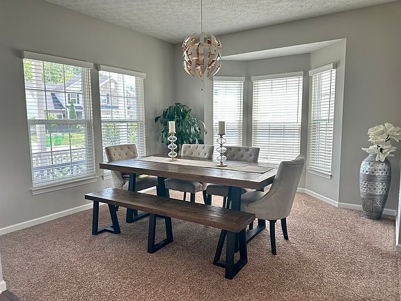 5th image of 10456 Dogwood Dr