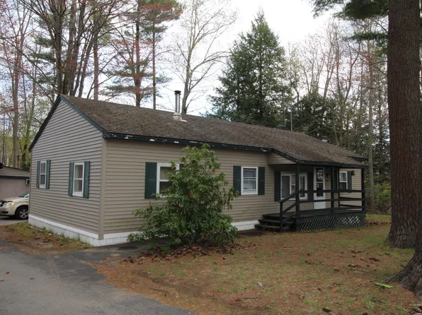 98 School St, Berwick, ME 03901