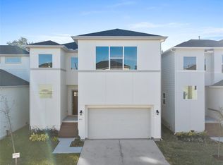 411 Yale Oaks Ln, Houston, TX 77091