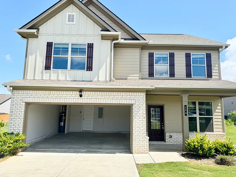 109 Denmon Ct — Photo 3