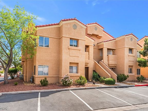 4th image of 900 Heavenly Hills Ct Unit 213