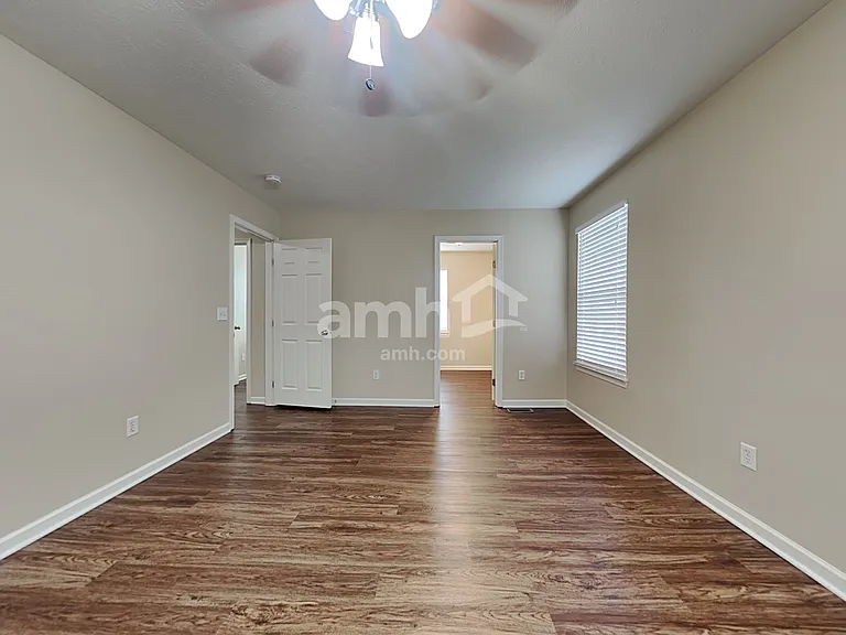 4228 Pekin Ct — Photo 7
