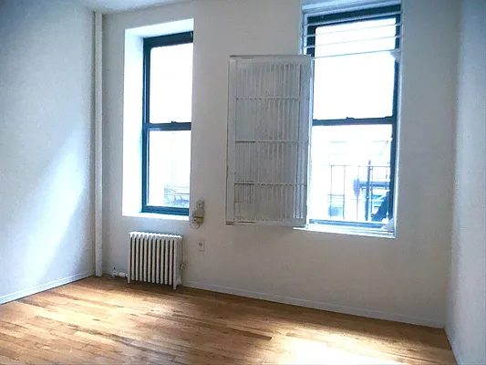 Rented by Sovereign Associates | media 12