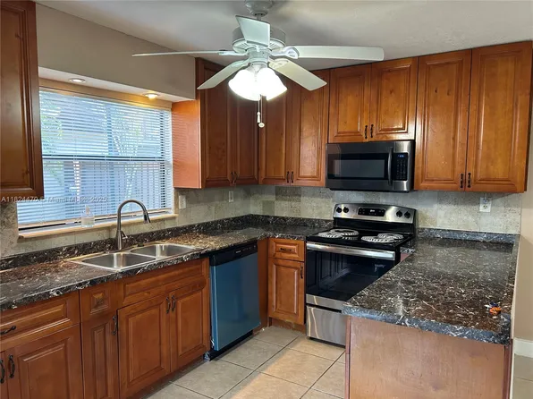 5818 Swordfish Ct APT D, Tamarac, FL 33319