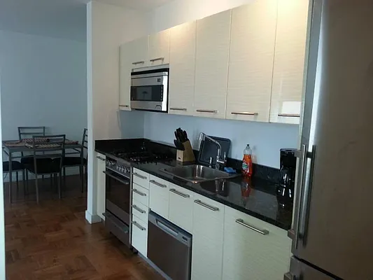 Rented by Level Group | media 3