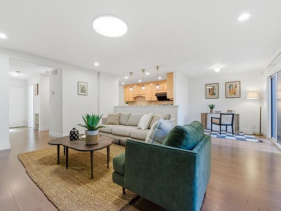 4th image of 2035 Canary Island Ct