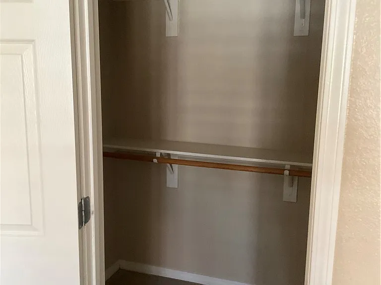 7308 Laburnum St — Photo 11