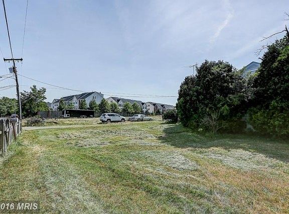 5th image of 3518 Williams Ln