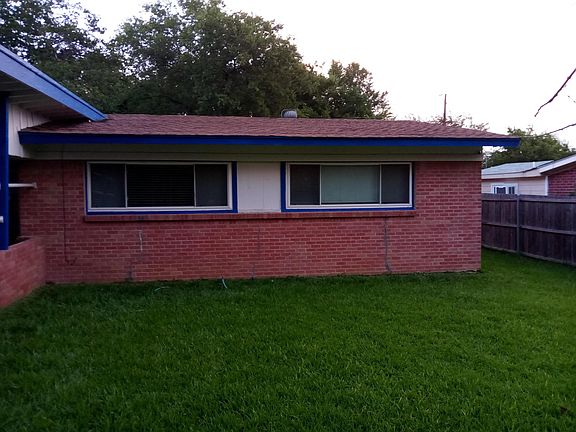 3rd image of 3231 San Paula Ave