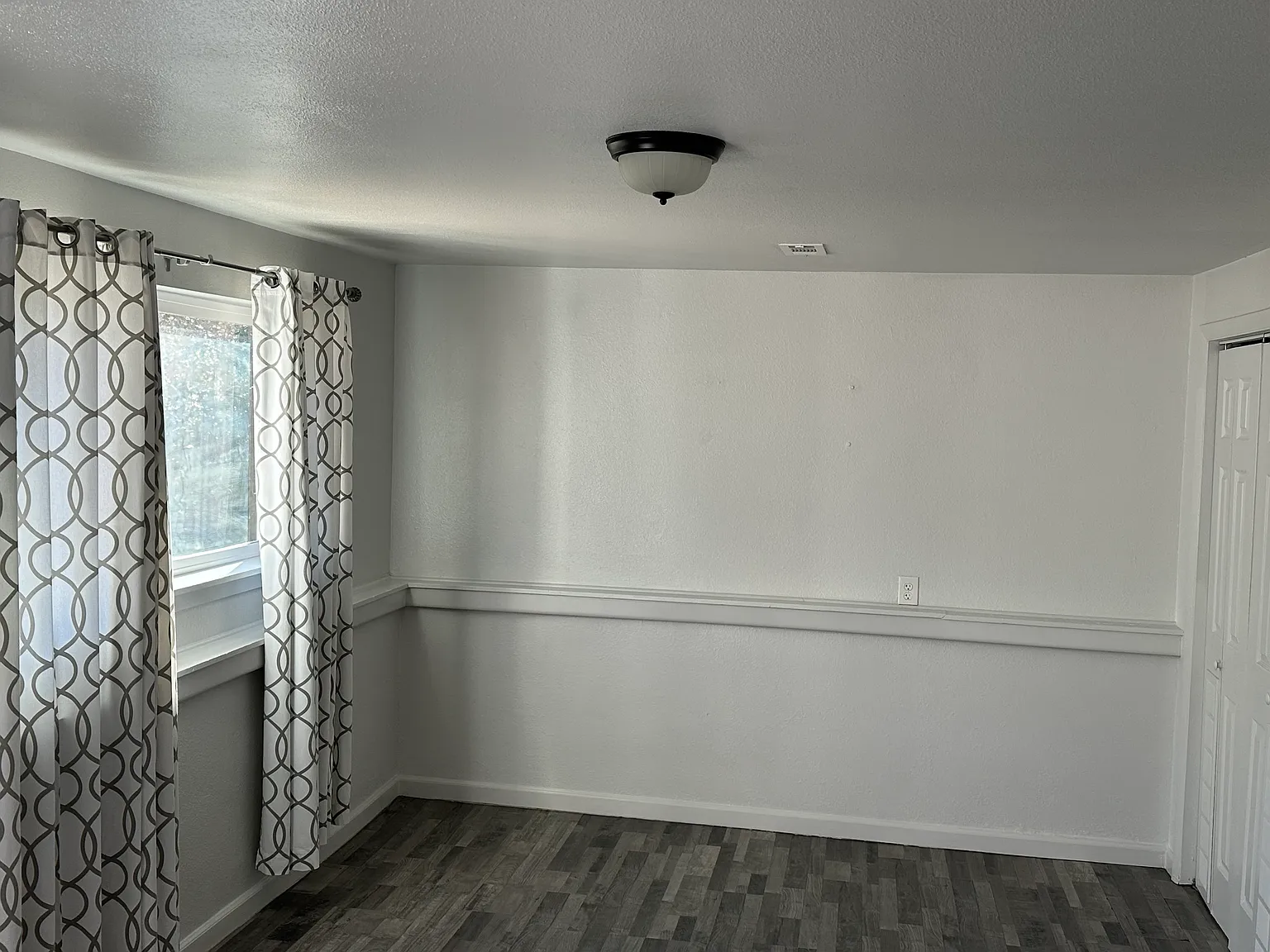 1 bed, 800 sqft, $1,250 — Photo 2