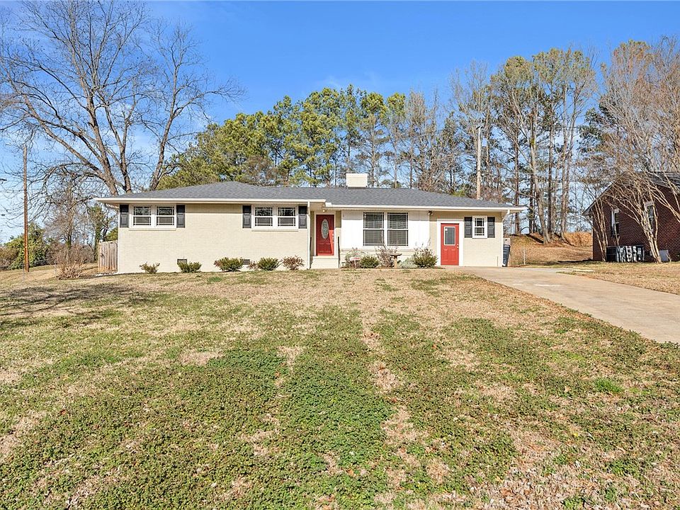 1st image of 228 Bedford Forest Ave