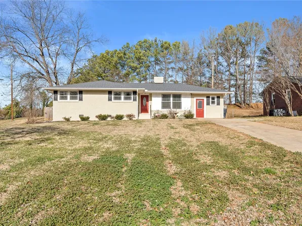 228 Bedford Forest Ave, Anderson, SC 29625