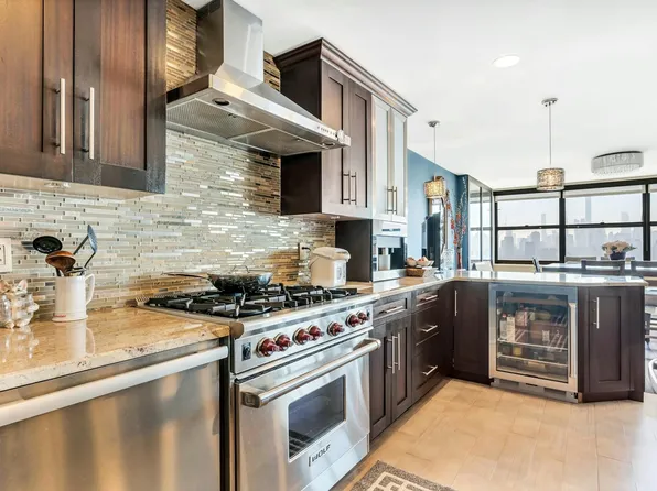 7000 Boulevard East #44C, West New York, NJ 07093