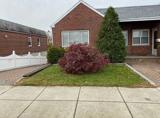 1029 Huntington Ave, Bronx, NY 10465