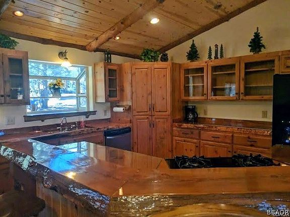 5th image of 1008 White Mountain Dr