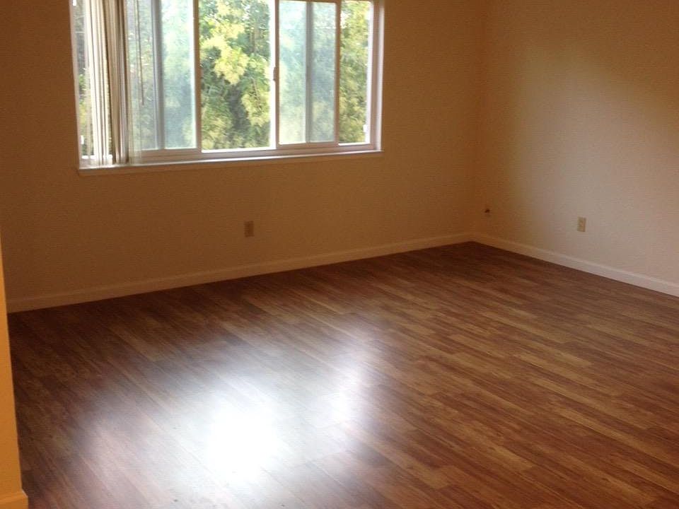 2nd image of 5707 Almaden Rd #2