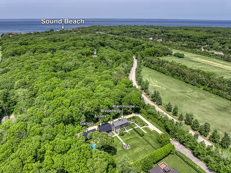 745 Golfview Ct — Photo 4