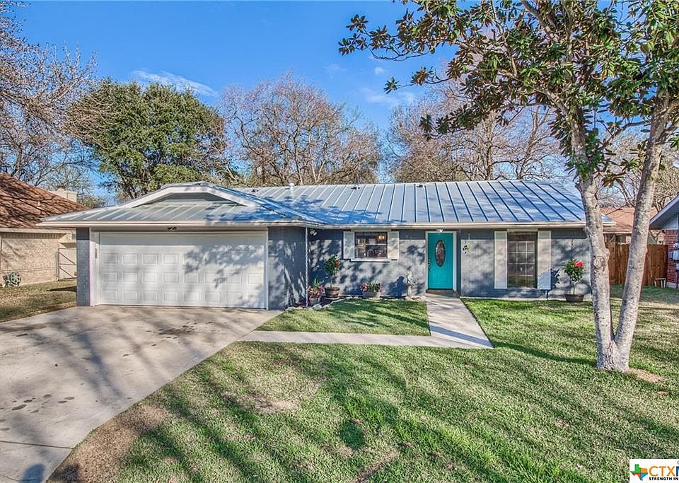 1st image of 932 Hideaway Cir