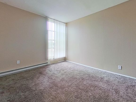 2nd image of 33402 Michigan Ave APT 29