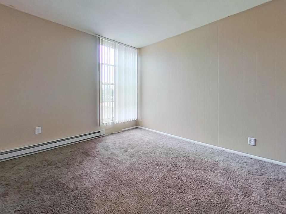 1st image of 33402 W Michigan Ave #29
