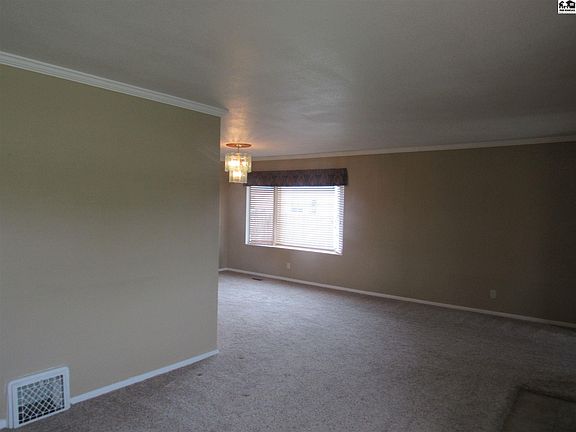 5th image of 1523 E 30th Ave