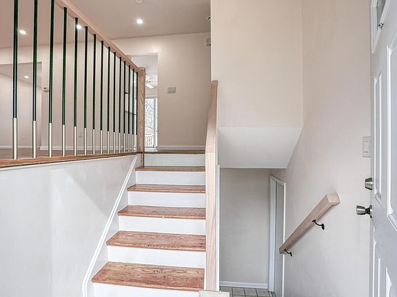 2nd image of 27 Great Oaks Dr