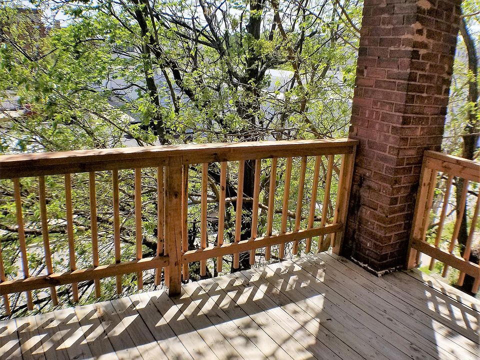 1st image of 304 W 34th St #2