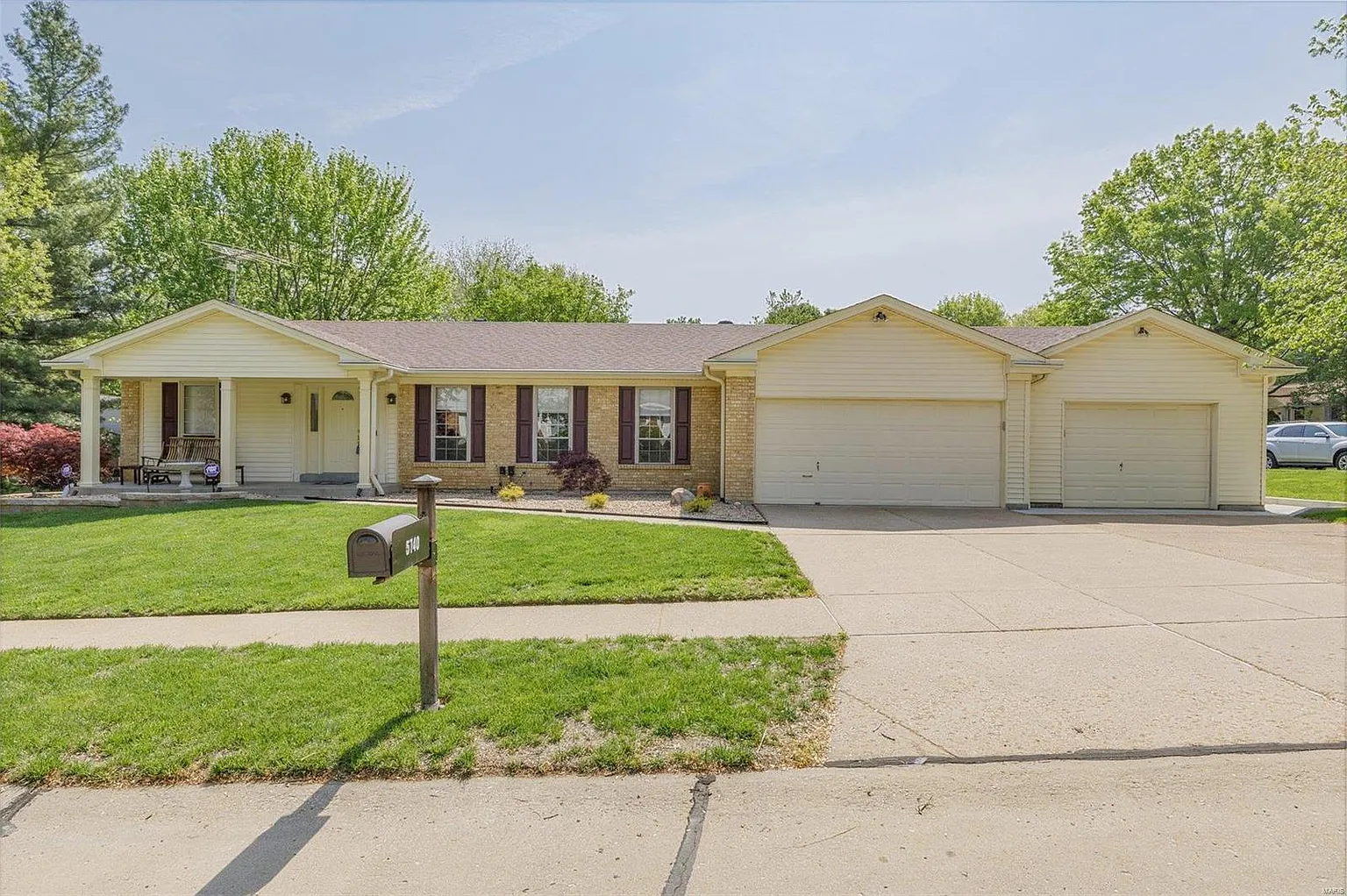 5740 Greenton Way photo 1