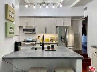 4008 Don Diablo Dr APT 2, Los Angeles, CA 90008