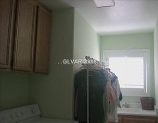 4th image of 1776 Hollyberry Ct