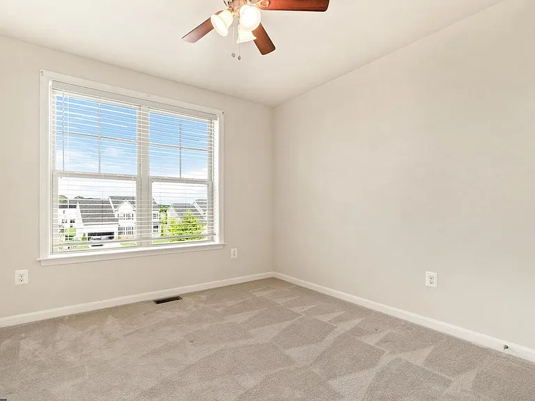 4735 Verdana Loop — Photo 17