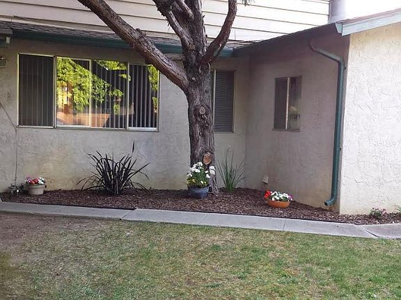 2nd image of 19387 Greenwood Dr APT 2
