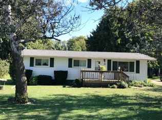 183 W Hickory Hills Dr, Havana, IL 62644